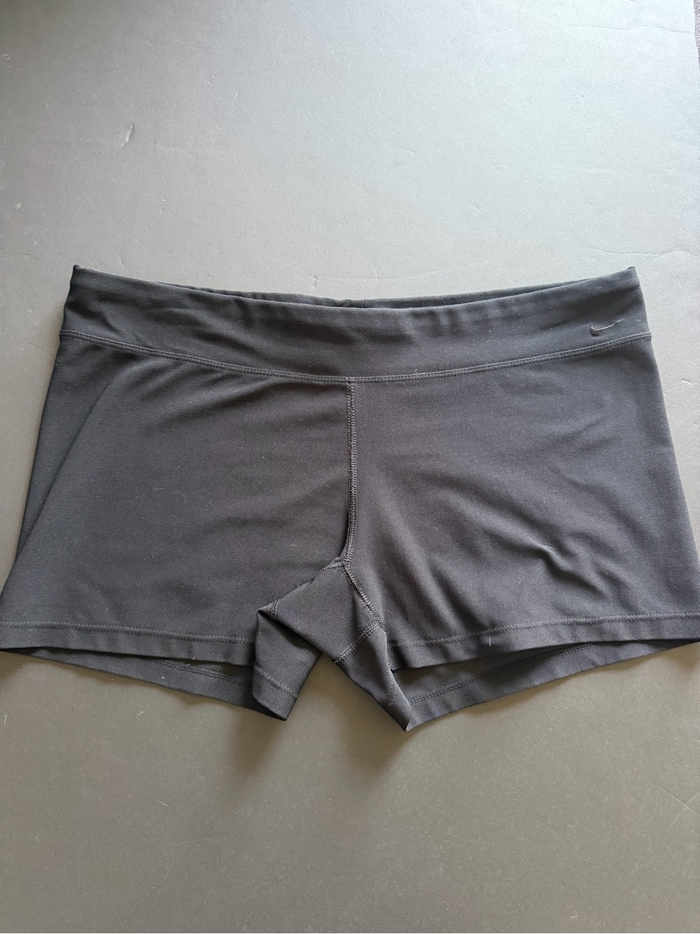 Womens nike dri fit shorts size xl 16-18